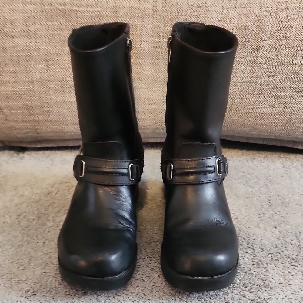 Women's Harley Davidson, size 7-1/2 biker boots.